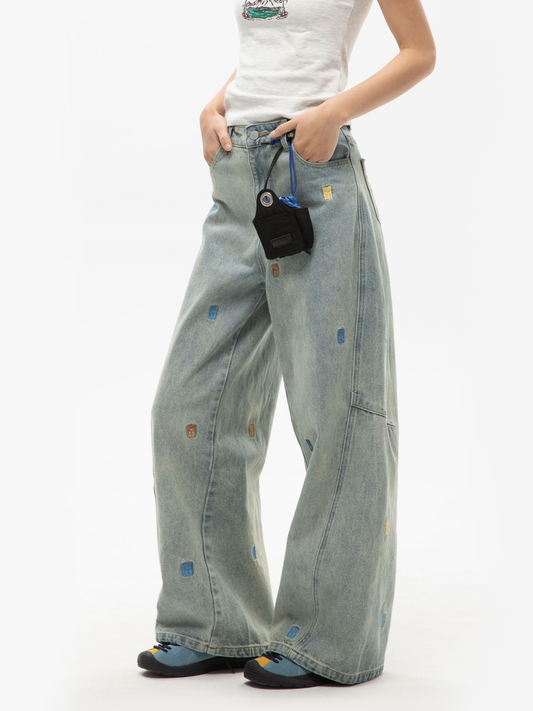 FrostLife - Women's Cartoon Bear Embroidered Denim Jeans