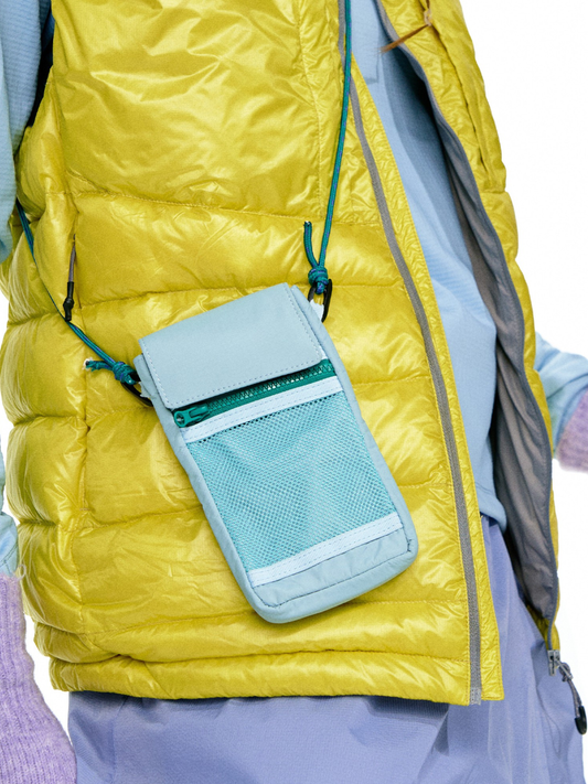 Blazewind - Water-Repellent Crossbody Bag