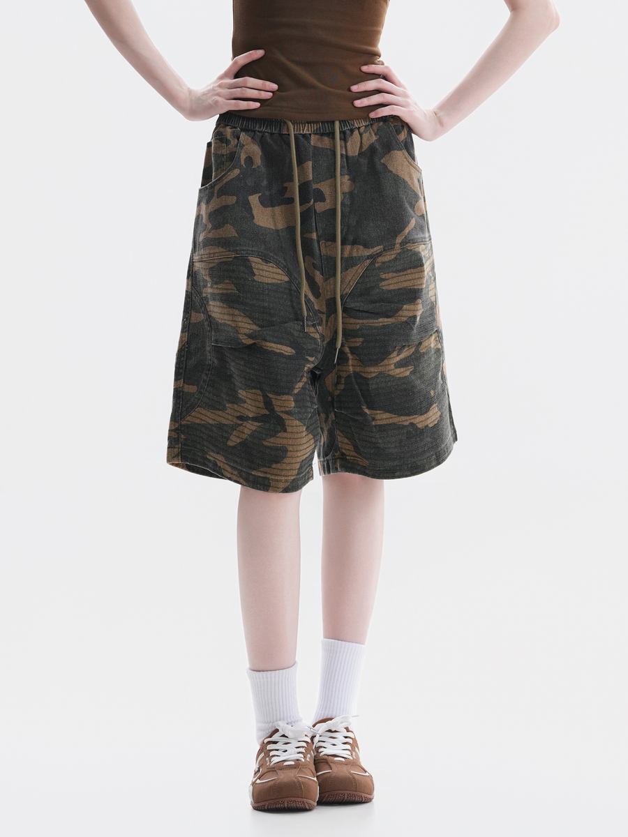FoxCreek - Women's Washed Camo Cargo Shorts