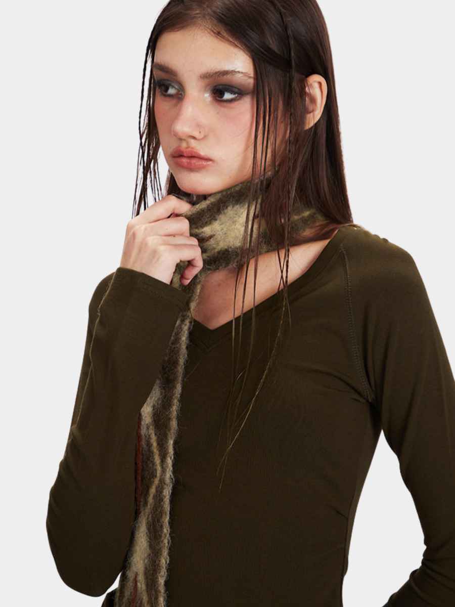 Frostfrost - Women's V-Neck Raglan Slim-Fit Long Sleeve Tee