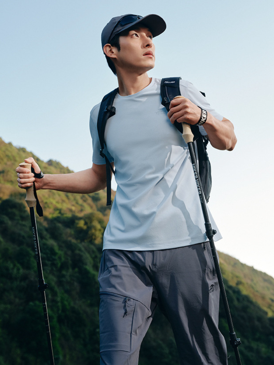 CougarNest - 3K Carbon Fiber Ultralight Anti-Slip Trekking Pole