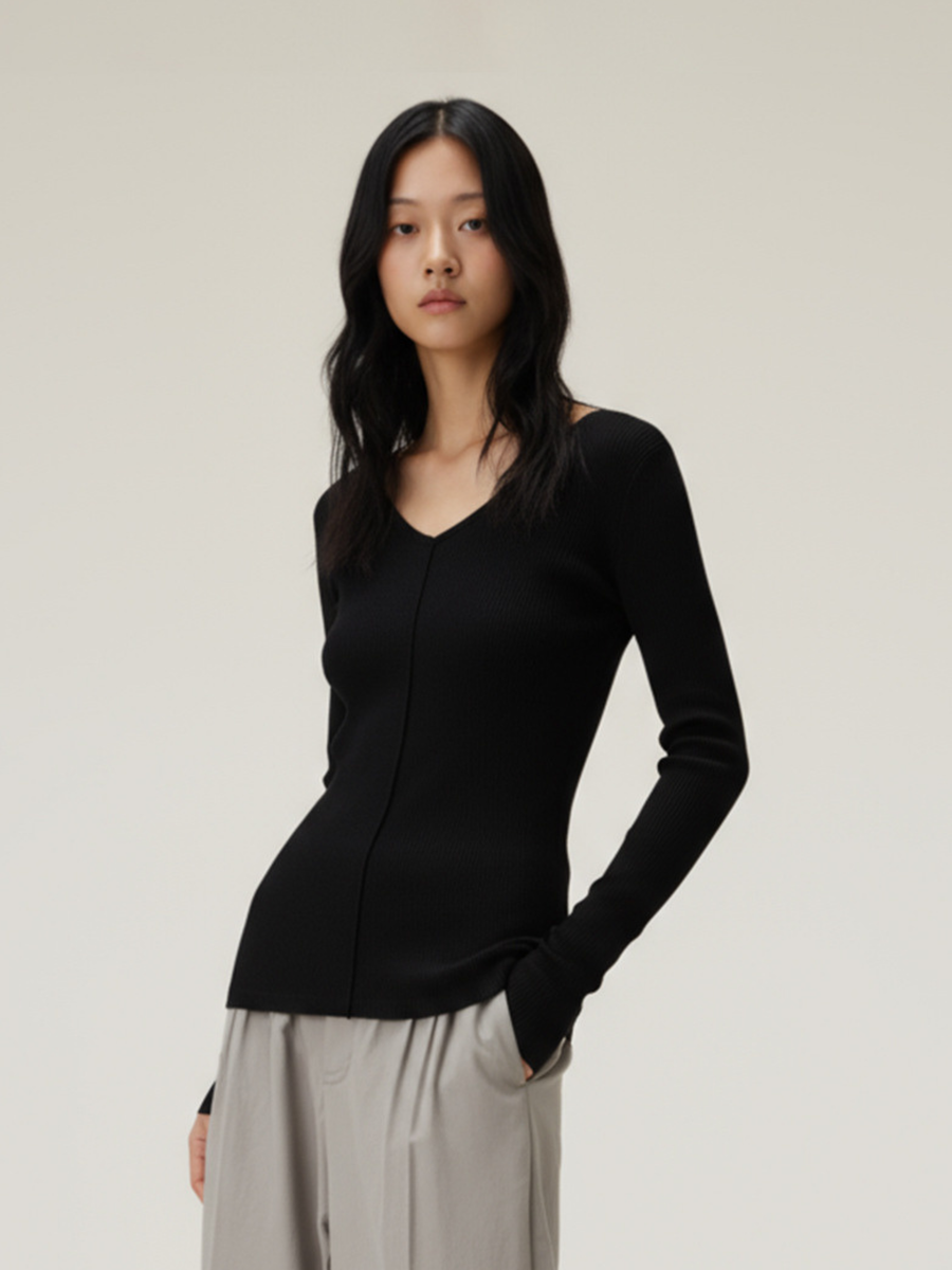 Cloudreach - Women's Tencel™ Wool V-Neck Base Layer Top